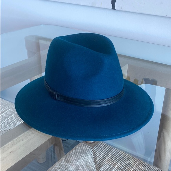 Stylish Bundle of 8 Fedora Hats, Casual, Dress, Wool, Summer - Picture 6 of 16